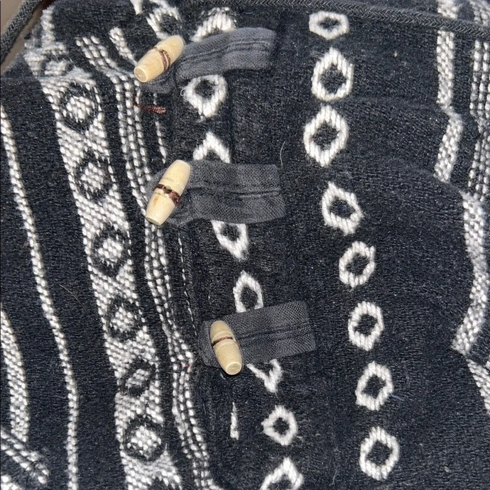 Black and White Striped Poncho - Picture 6 of 8